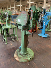 Load image into Gallery viewer, Townsend Textron - Pedal Operated Auto Feed Rivet Machine
