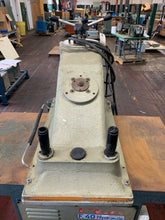 Load image into Gallery viewer, Hudson F.40 - Hydraulic Swing Arm Clicker Press
